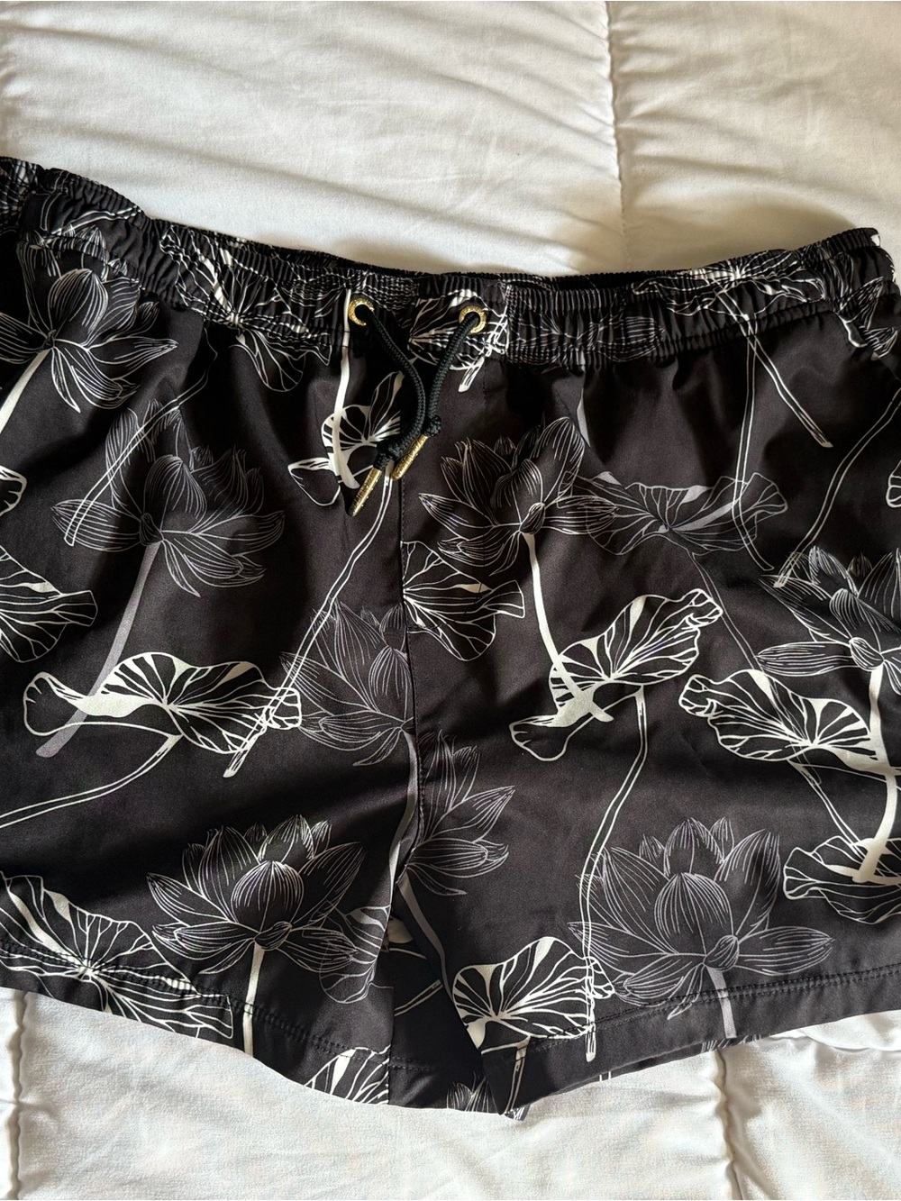 Vaquita floral swim shorts